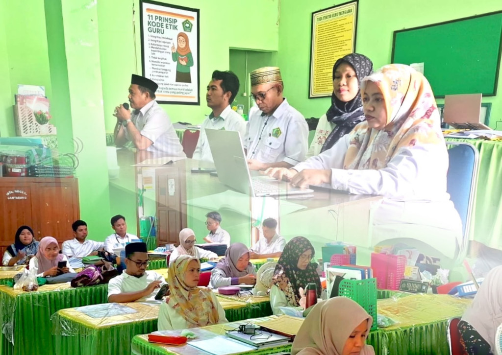 Sambut HUT RI Ke-81, Kamad Apresiasi Gerak Cepat Panitia Siapkan Perayaan Spektakuler