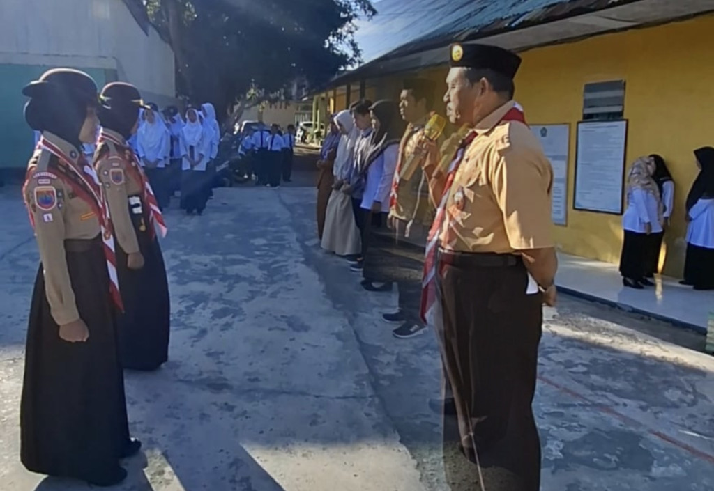 Haru dan Bangga, Dua Siswi MTsN Bantaeng Resmi Dilepas Menuju Jambore Nasional