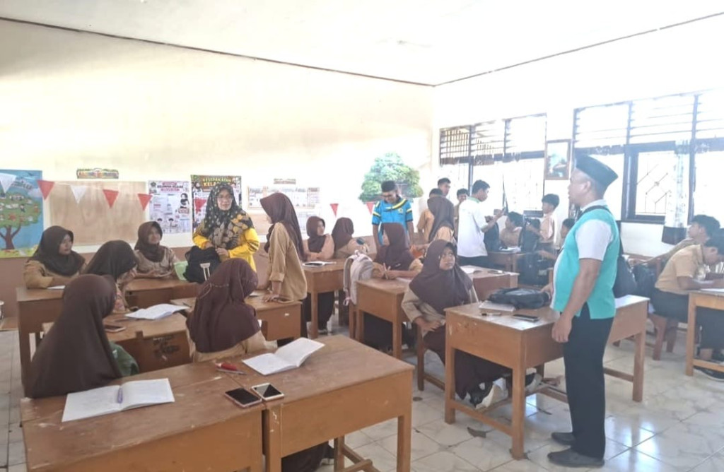 Menegakkan Kedisiplinan Tanpa Kompromi, Tim Sidak MTsN Bantaeng Gelar Pemeriksaan Tas Dadakan, Hasil Aman