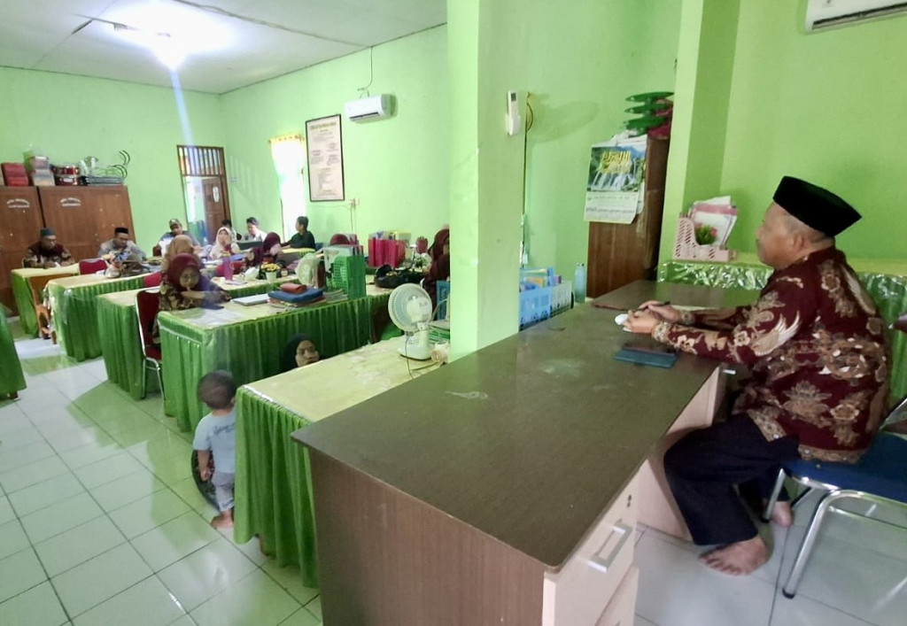 Sinergi Tiga Tingkatan Madrasah, MTsN Bantaeng Gelar Rapat Pemantapan Perayaan Maulid Nabi